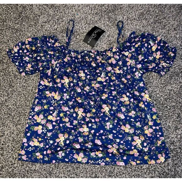 NWT Ruby Diva Women's Blue with pink flowers top size‎ medium - Picture 1 of 7